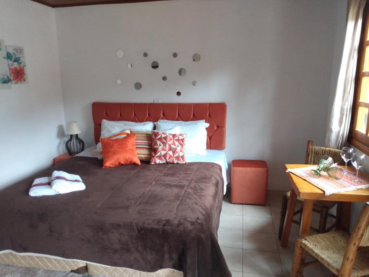 Chales Encantus Villa มงชิแวร์จิ ภายนอก รูปภาพ