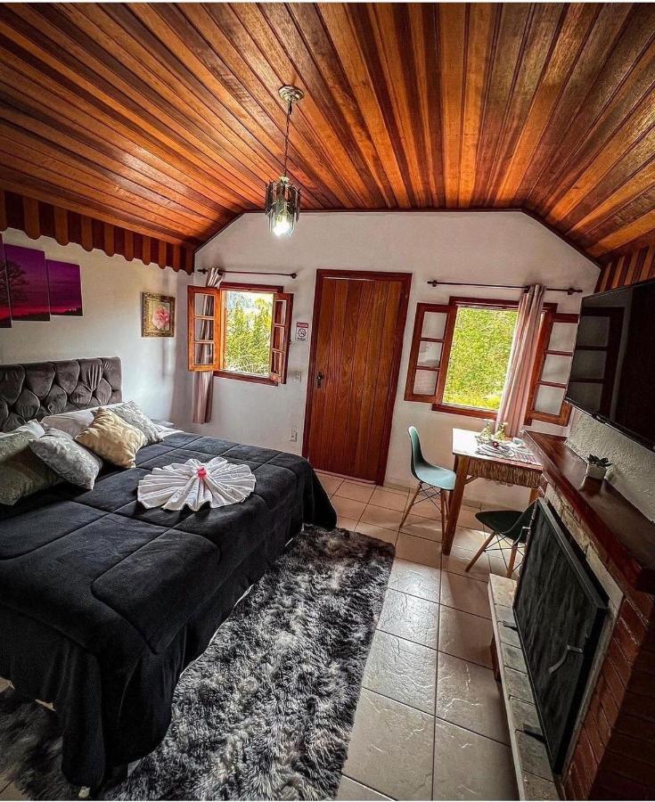 Chales Encantus Villa มงชิแวร์จิ ภายนอก รูปภาพ