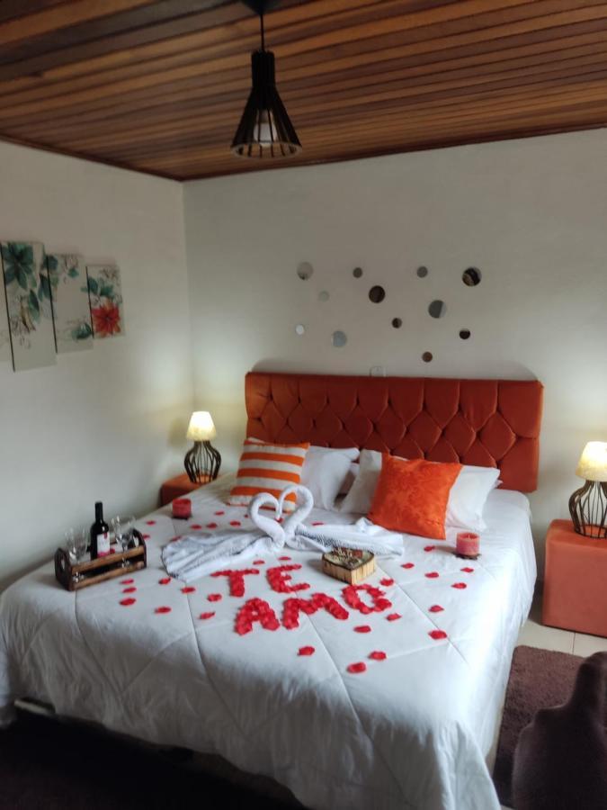 Chales Encantus Villa มงชิแวร์จิ ภายนอก รูปภาพ