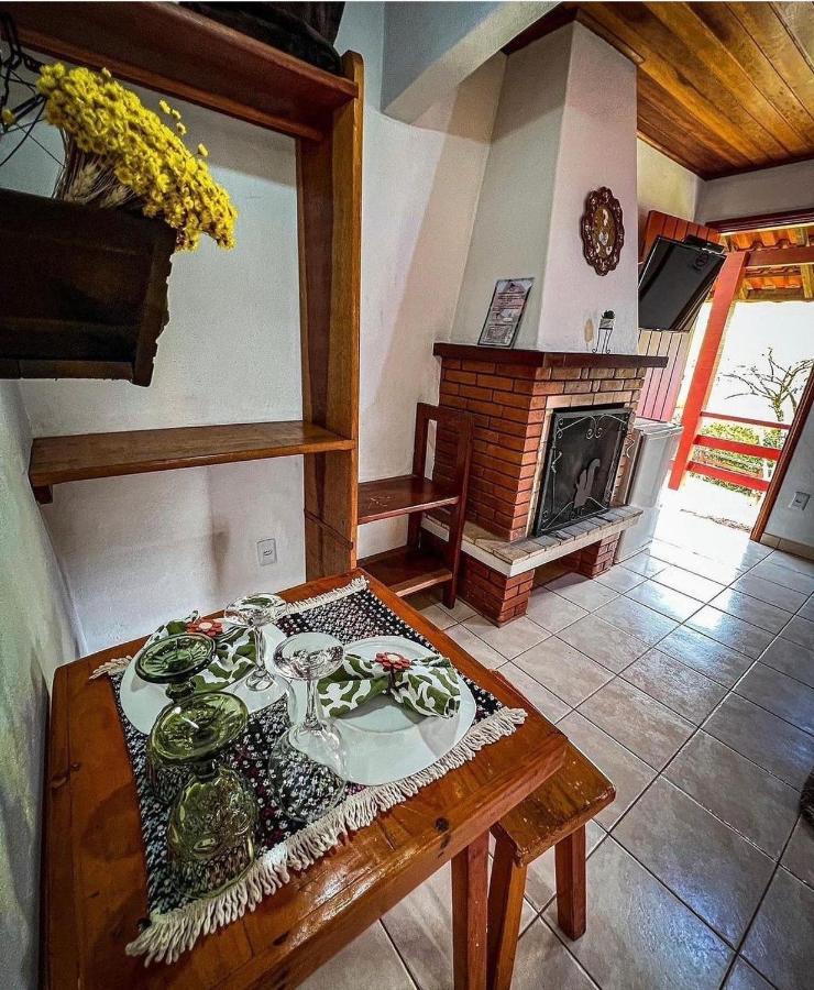 Chales Encantus Villa มงชิแวร์จิ ห้อง รูปภาพ